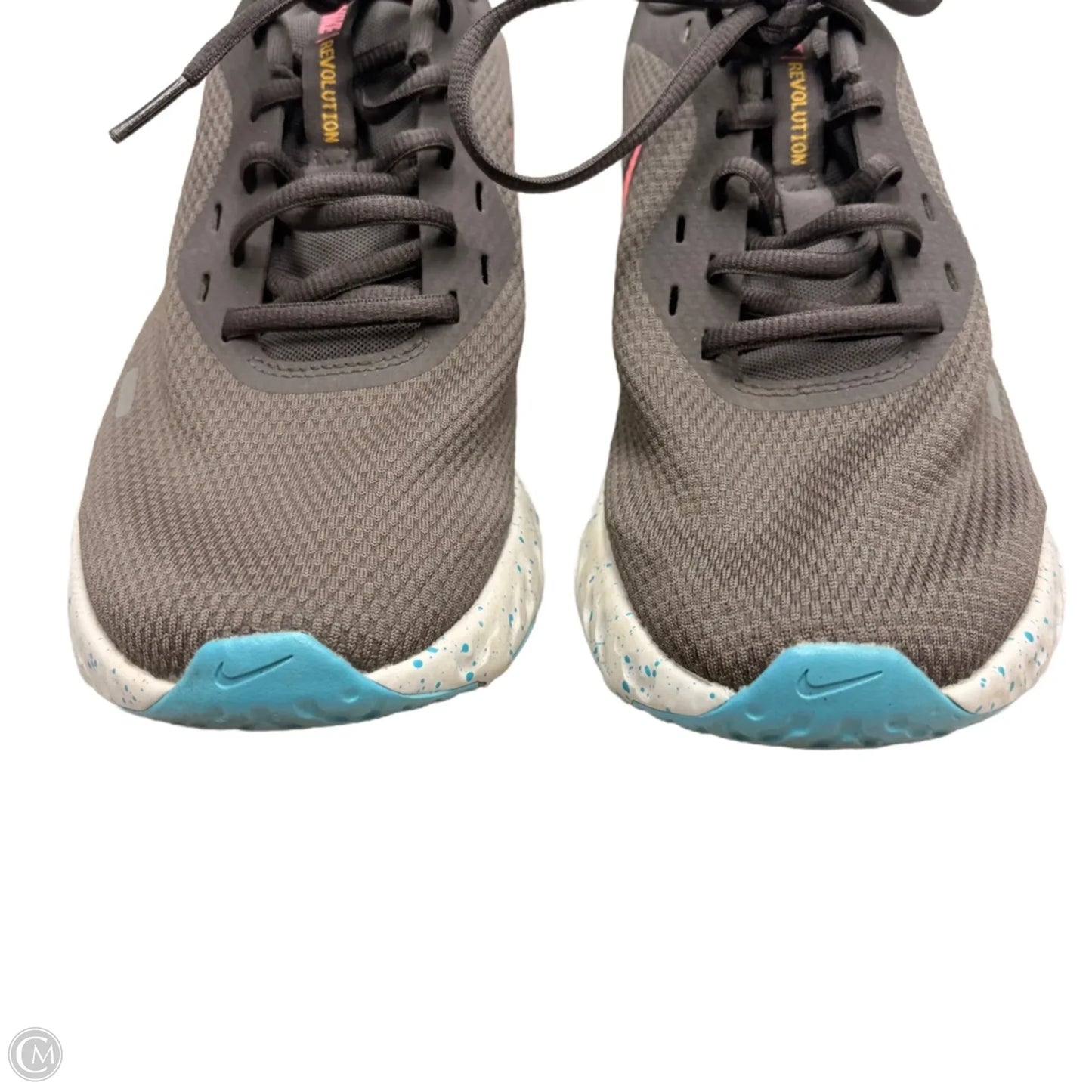 Shoes Athletic By Nike In Grey & Pink, Size: 9