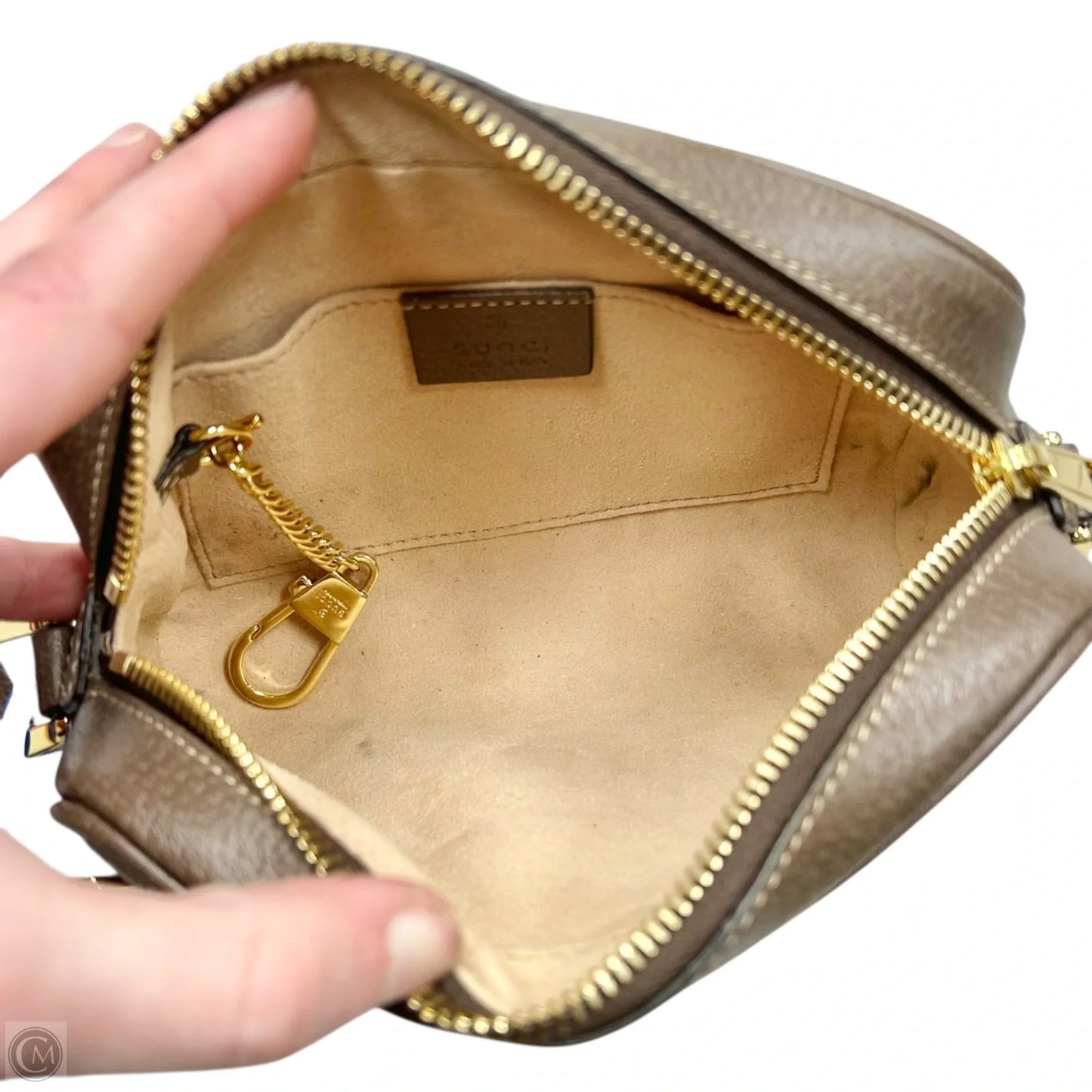 Crossbody Luxury Designer By Gucci, Size: Small