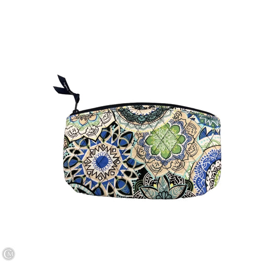 Makeup Bag By Vera Bradley, Size: Medium