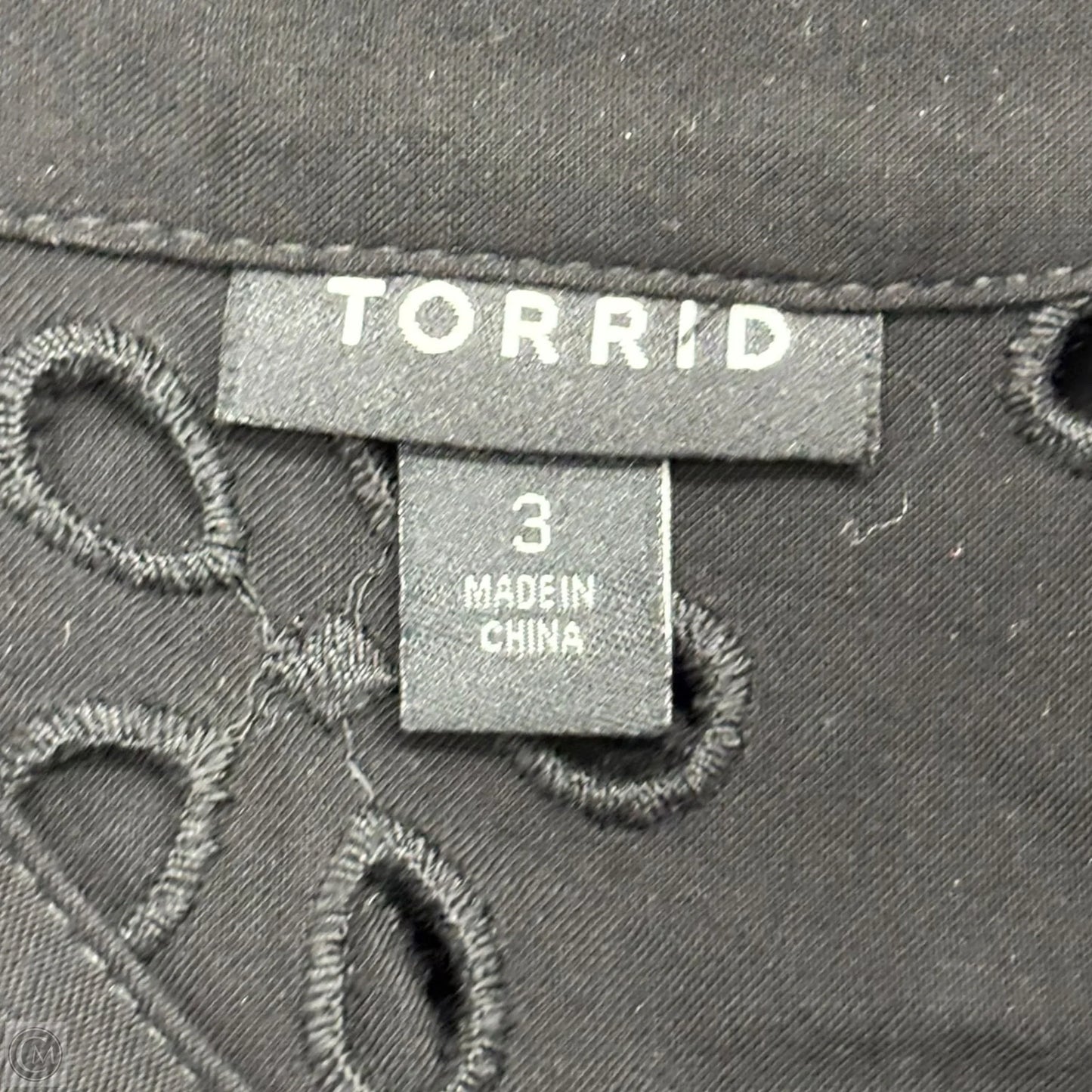 Top Short Sleeve By Torrid In Black, Size: 3x