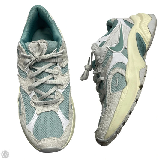 Shoes Sneakers By Nike In Blue & Grey, Size: 10