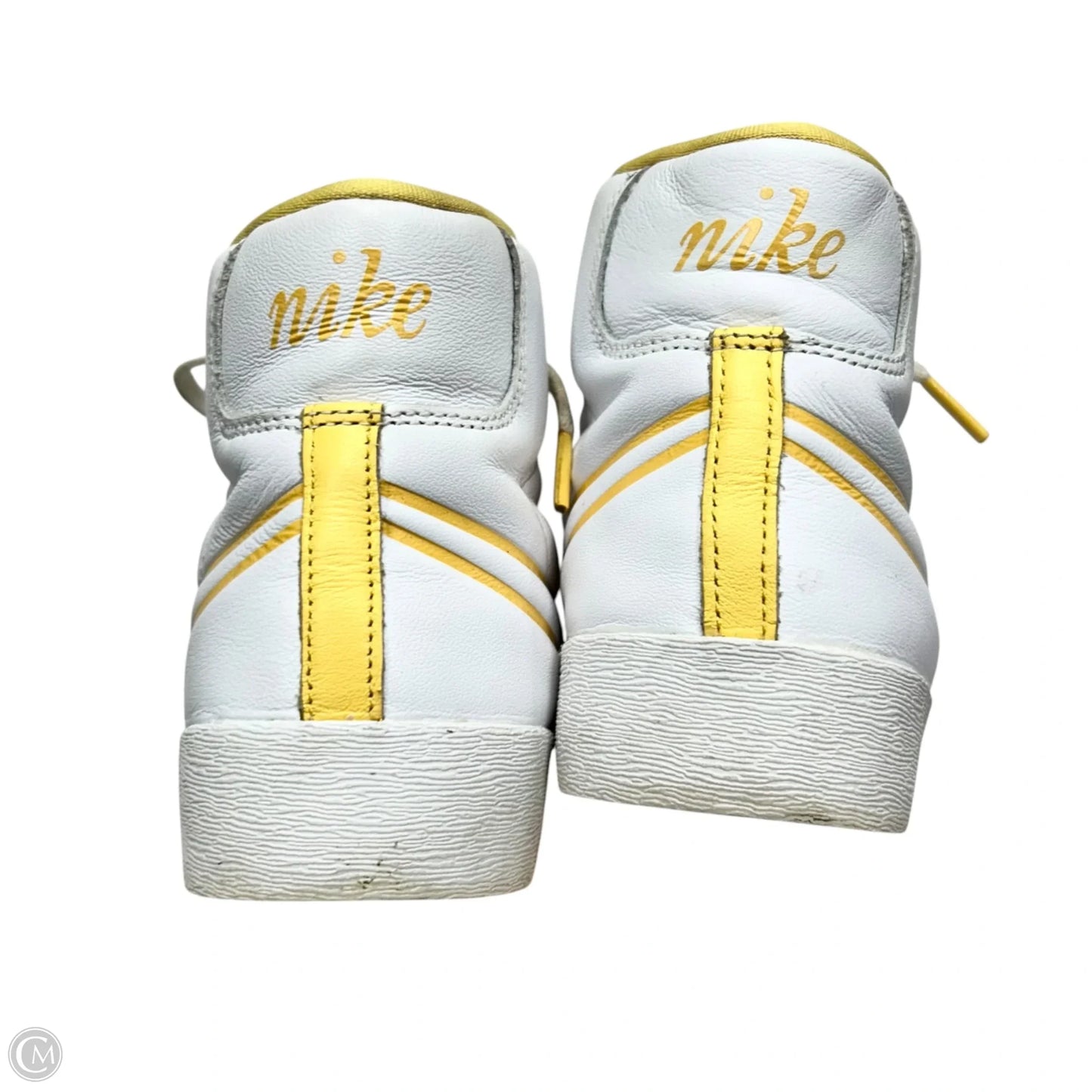Shoes Sneakers By Nike In White & Yellow, Size: 7