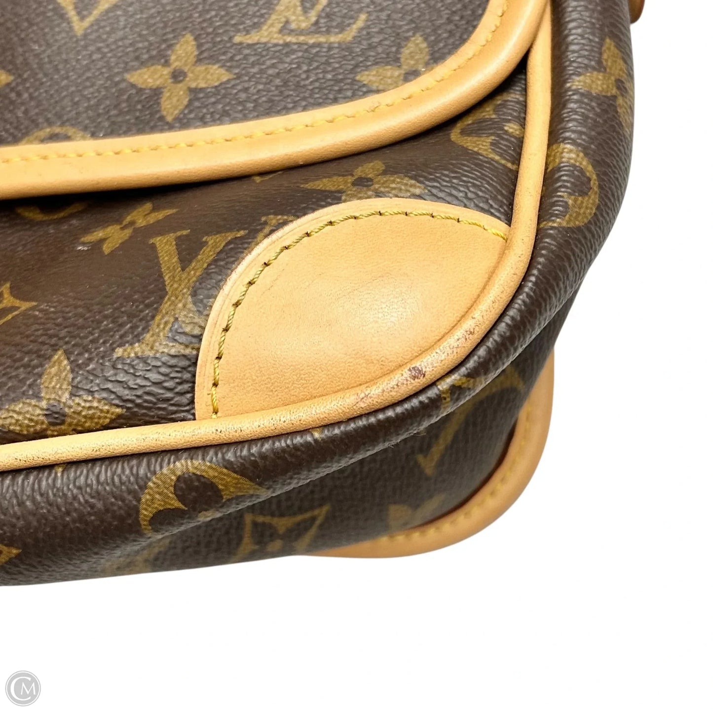Crossbody Luxury Designer By Louis Vuitton, Size: Small