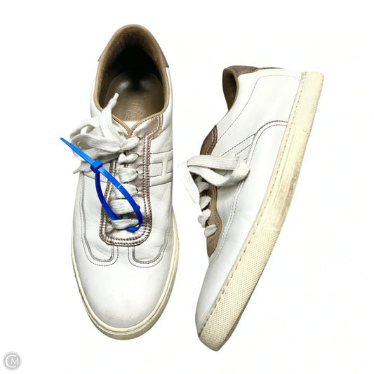 Shoes Luxury Designer By Hermes In White, Size: 9