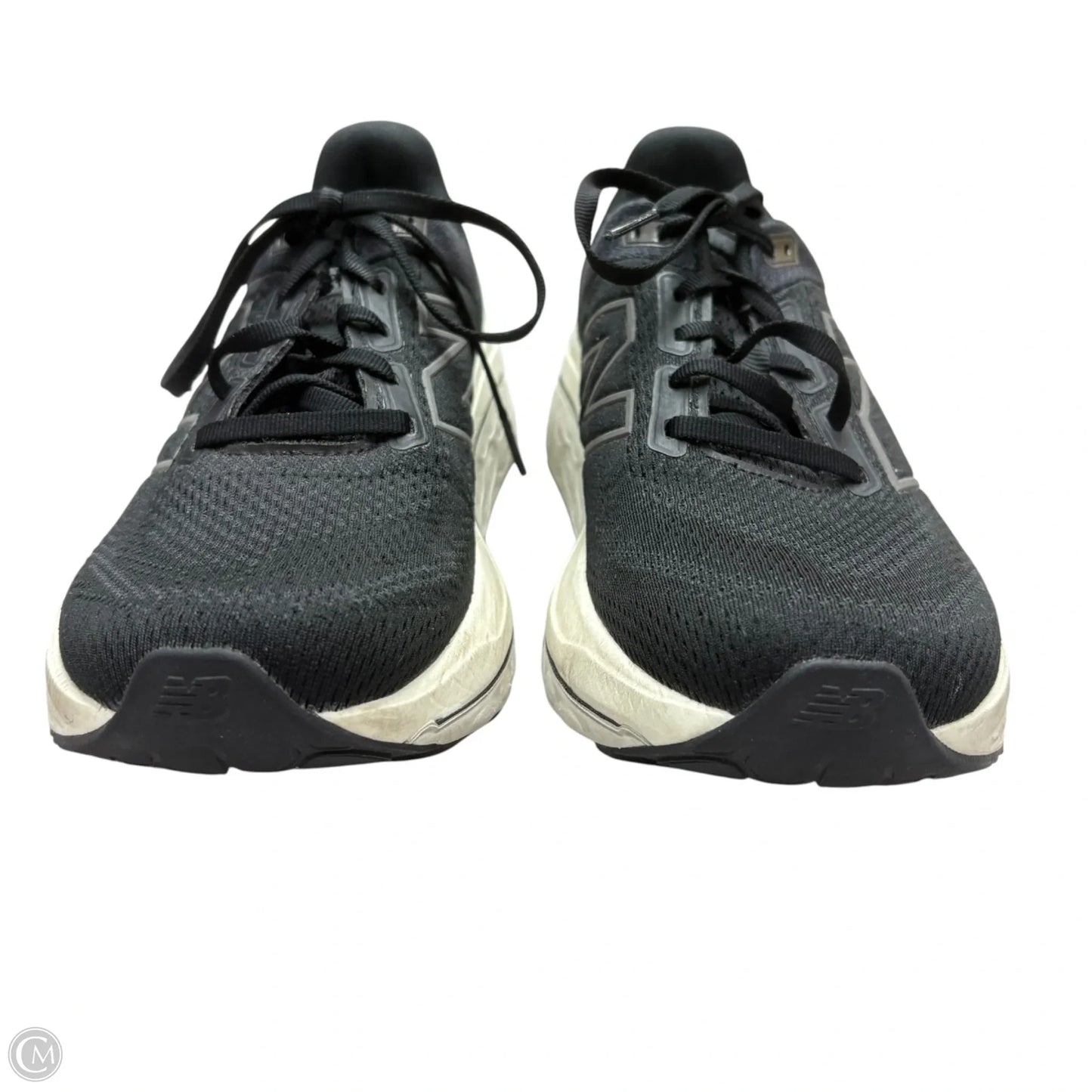 Shoes Athletic By New Balance In Black & White, Size: 9.5