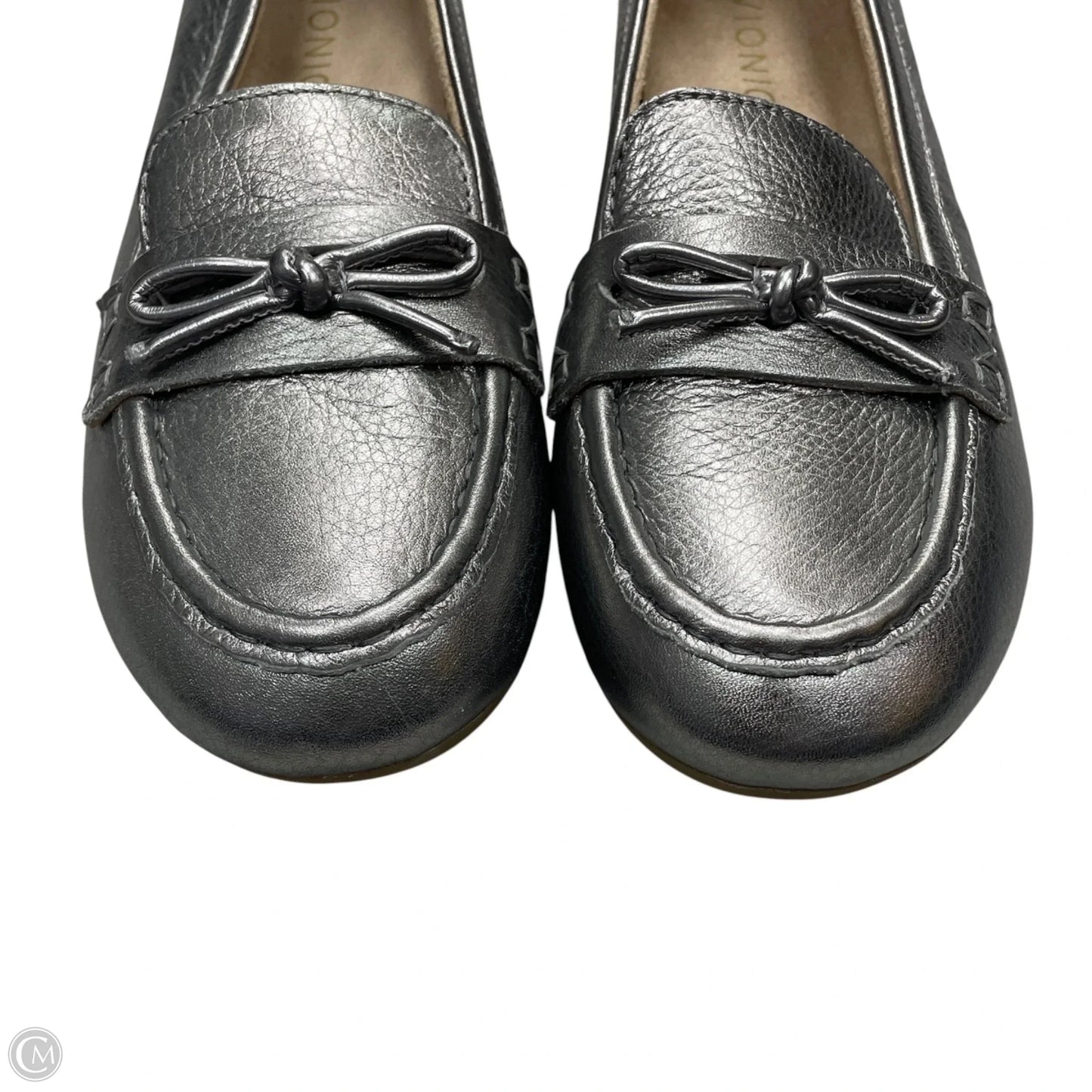 Shoes Flats By Vionic In Silver, Size: 6.5