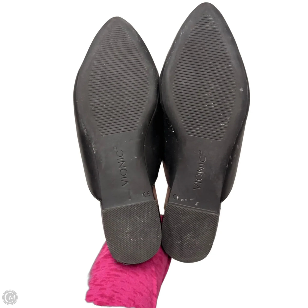 Shoes Flats By Vionic In Black, Size: 6.5