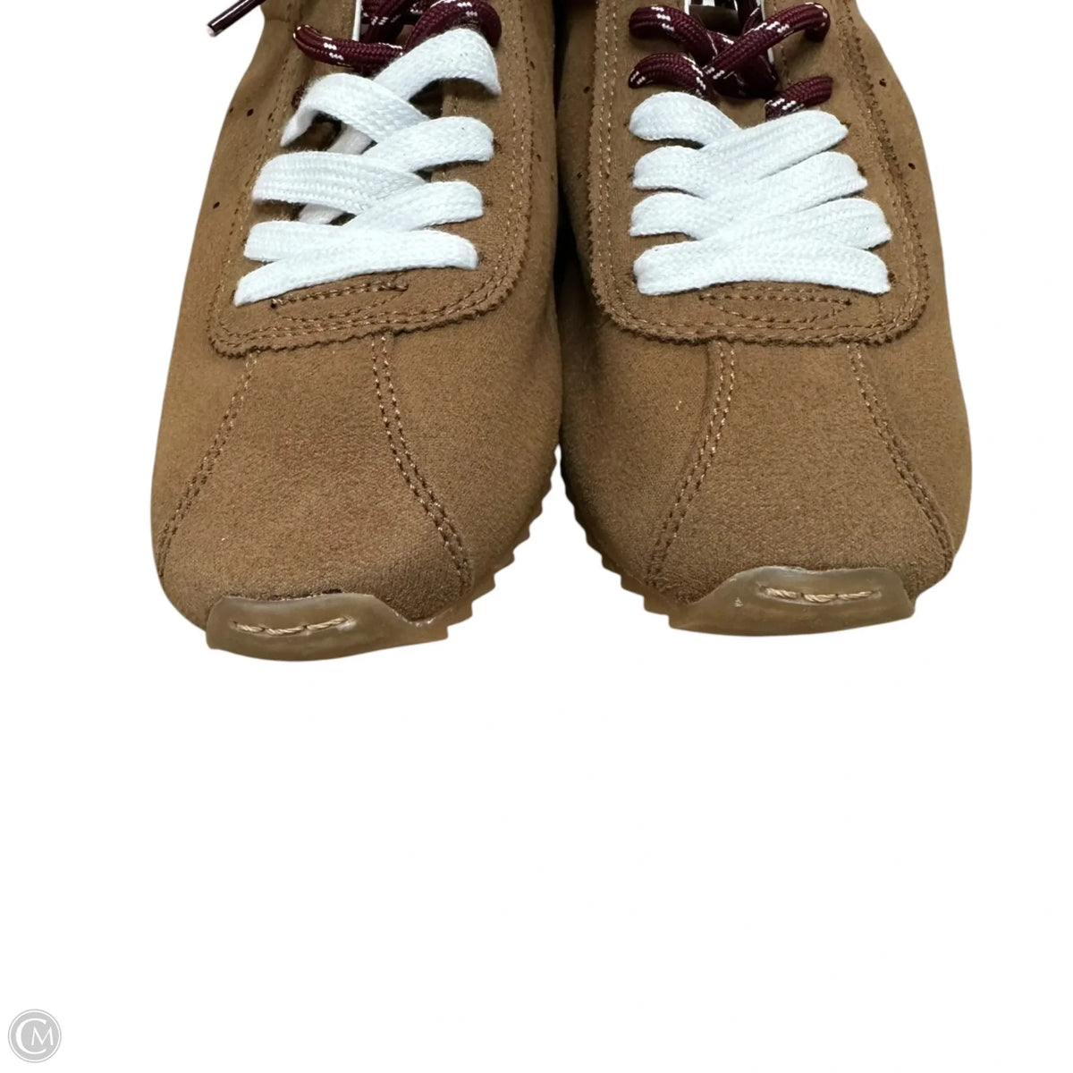 Shoes Sneakers By Universal Thread In Tan, Size: 8