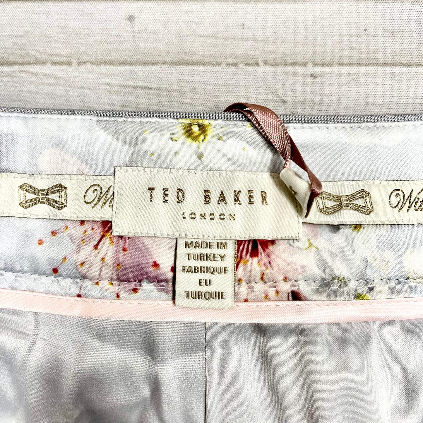 Pants Designer By Ted Baker  Size: M