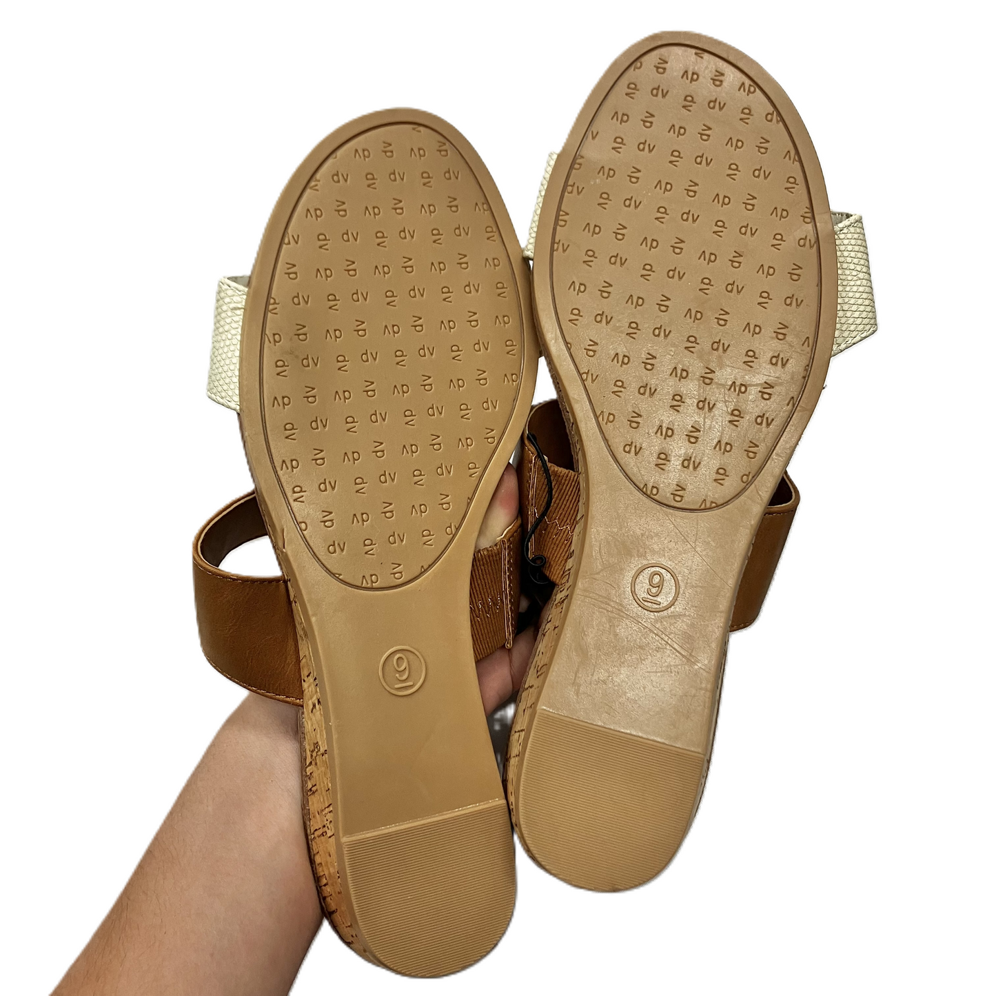 Tan Sandals Flats By Dolce Vita, Size: 9