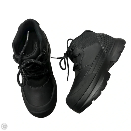 Boots Designer By Ugg In Black, Size: 7