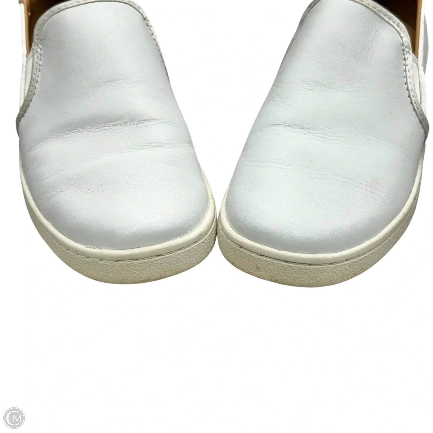 Shoes Designer By Ugg In White, Size: 9