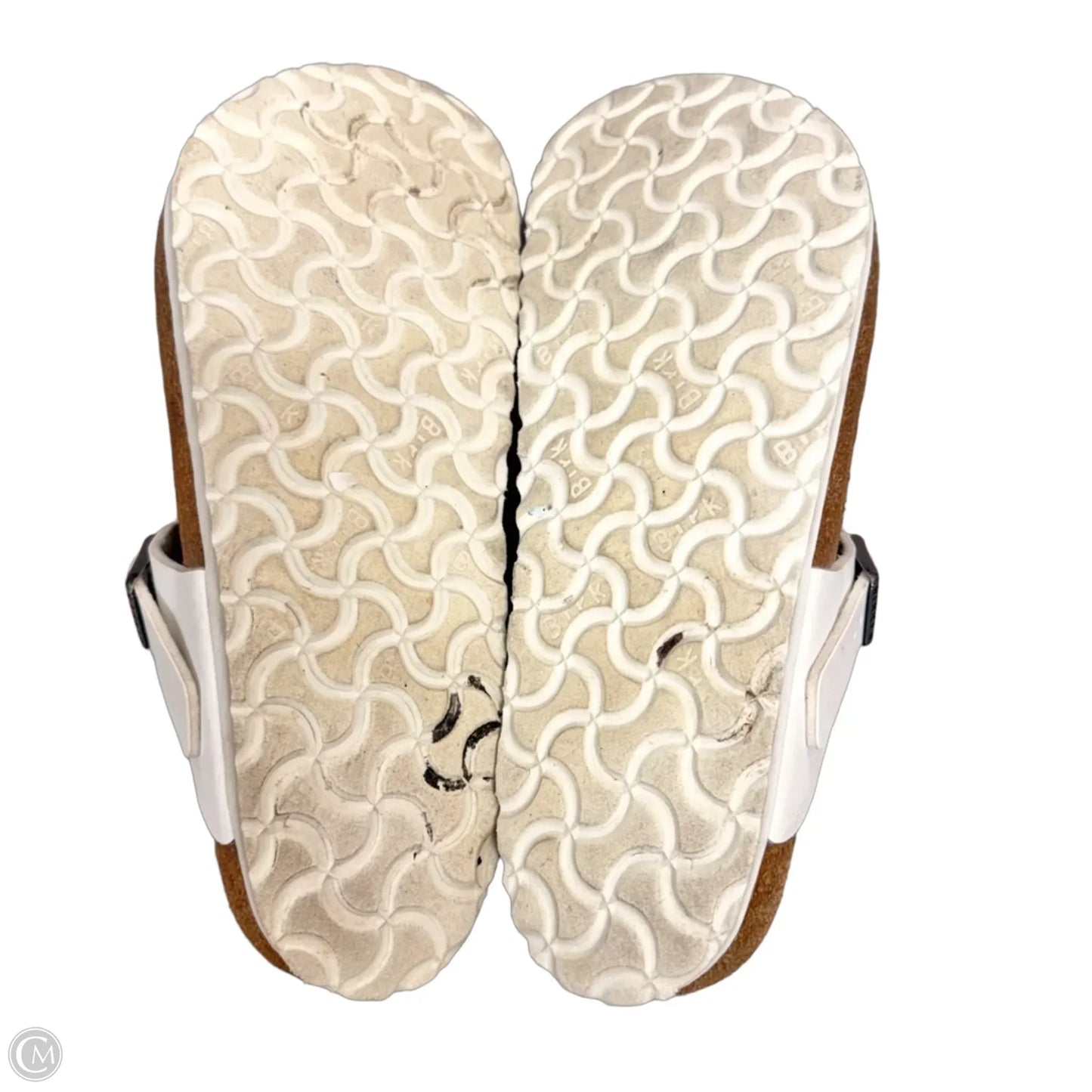 Sandals Flats By Birkenstock In White, Size: 8