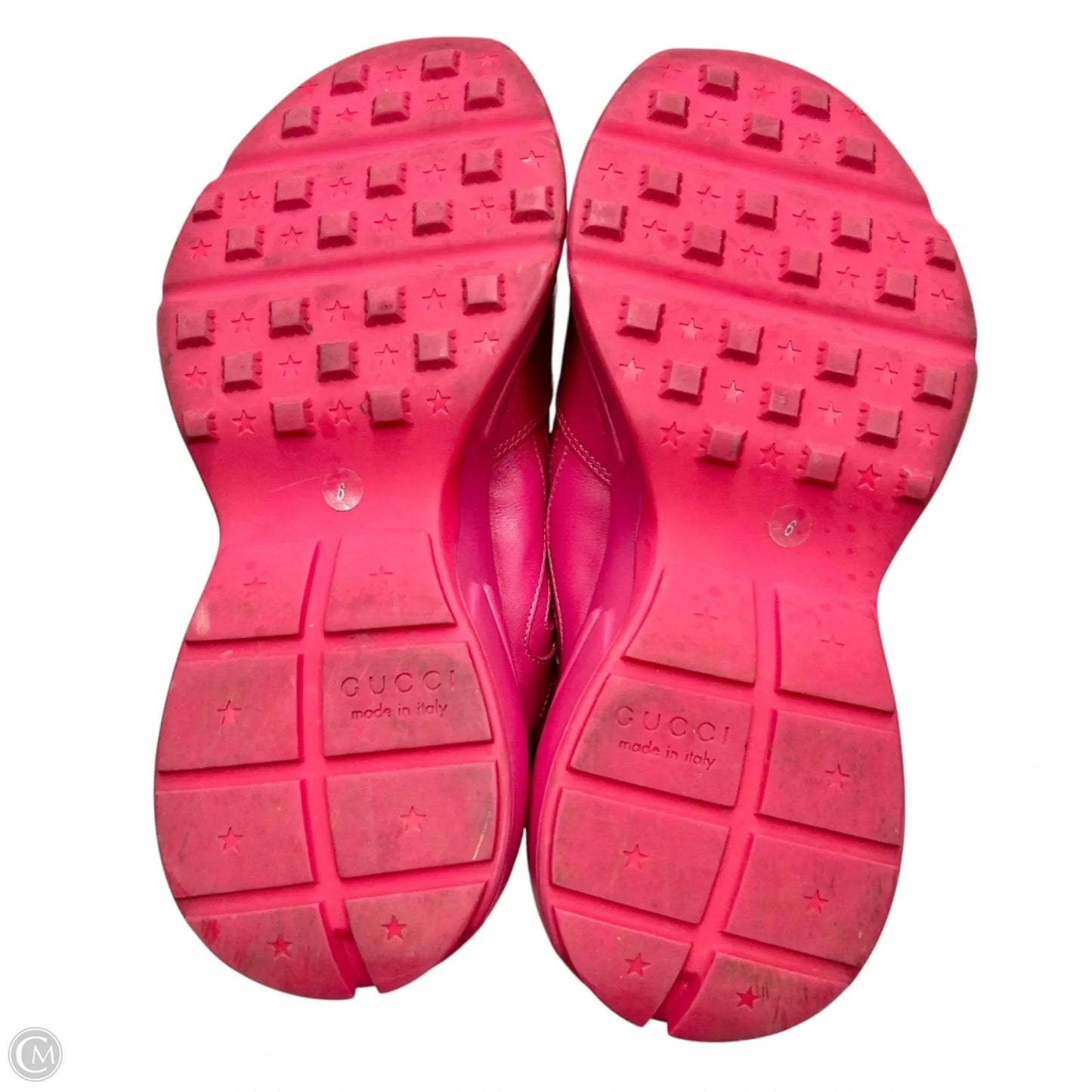Shoes Luxury Designer By Gucci In Pink, Size: 7.5