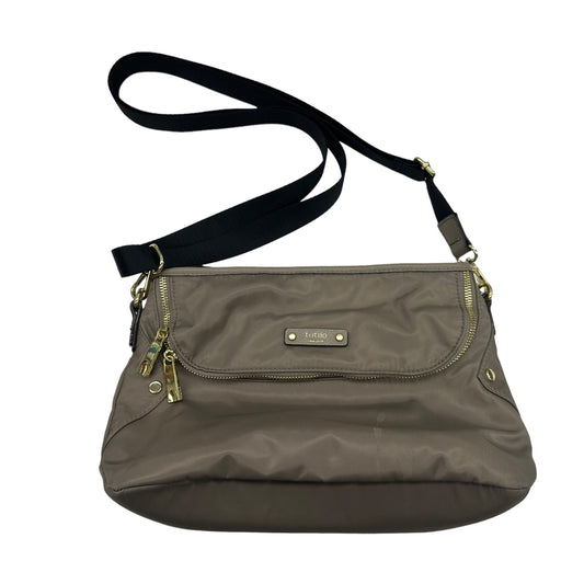 Crossbody By Clothes Mentor  Size: Medium