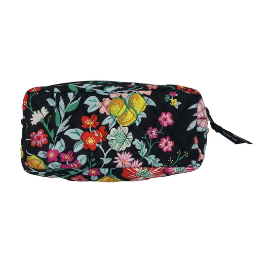 Makeup Bag By Vera Bradley  Size: Medium