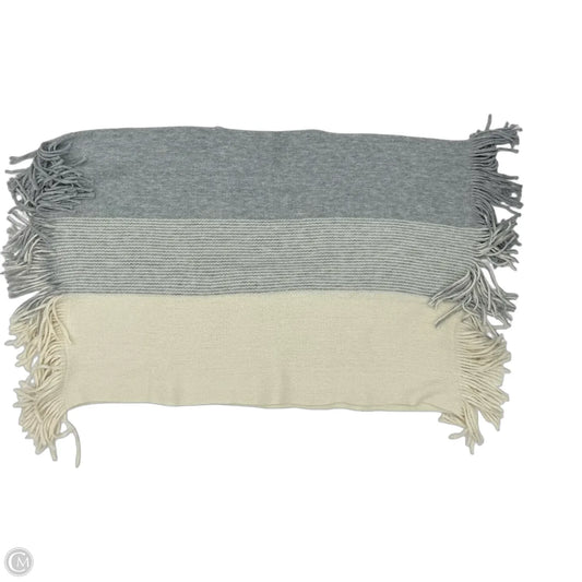 Poncho By J. Jill In Grey & White, Size: Os