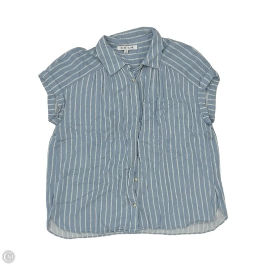 Blouse Short Sleeve By Rose And Olive In Blue & White, Size: M