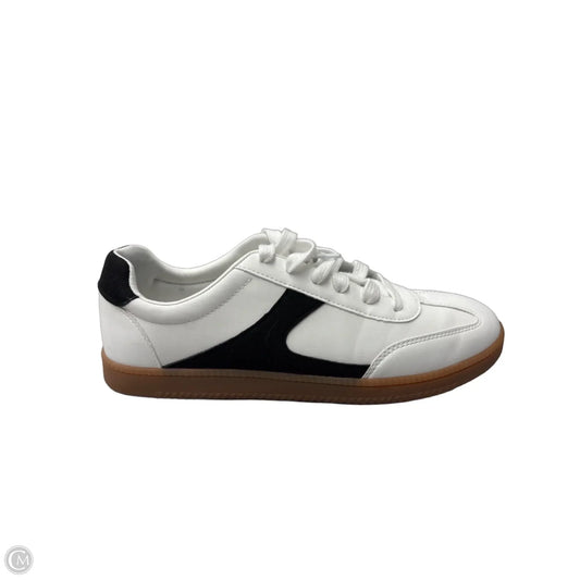 Shoes Sneakers By No Boundaries In Black & White, Size: 10