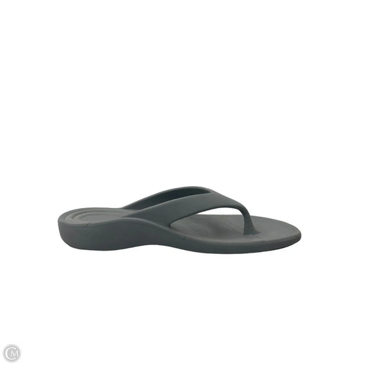 Sandals Flip Flops By Aetrex In Grey, Size: 10