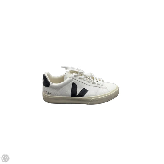 Shoes Sneakers By Veja In Black & Cream, Size: 8