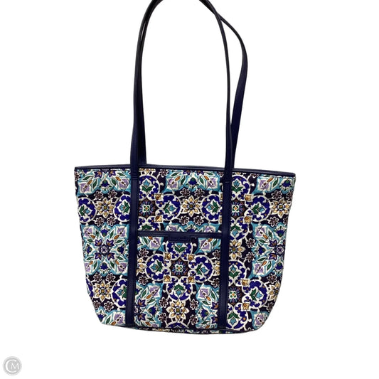 Handbag By Vera Bradley, Size: Medium