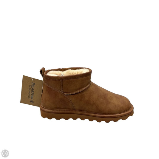 Boots Ankle Flats By Bearpaw In Brown, Size: 8
