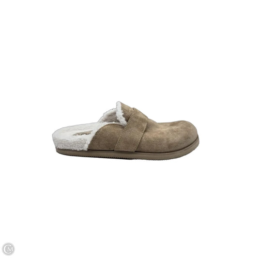 Shoes Flats By No Boundaries In Tan, Size: 9