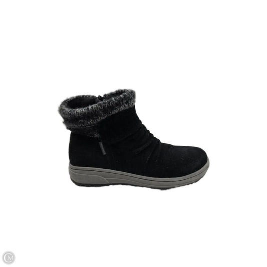 Boots Ankle Flats By Bare Traps In Black, Size: 9