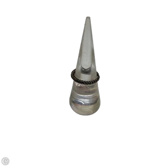 Ring Band By Clothes Mentor, Size: 6