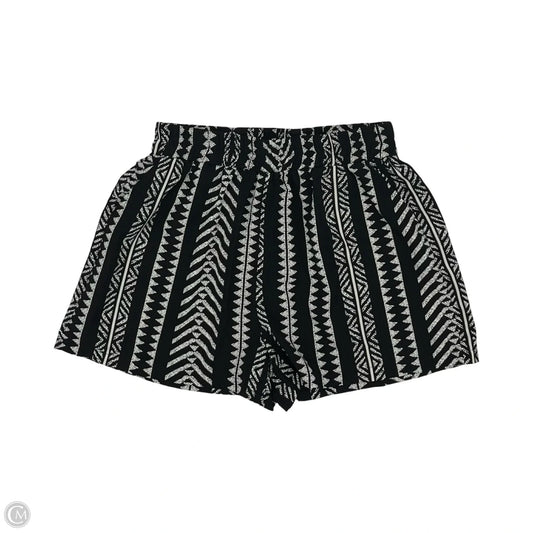 Shorts By Clothes Mentor In Black & White, Size: S