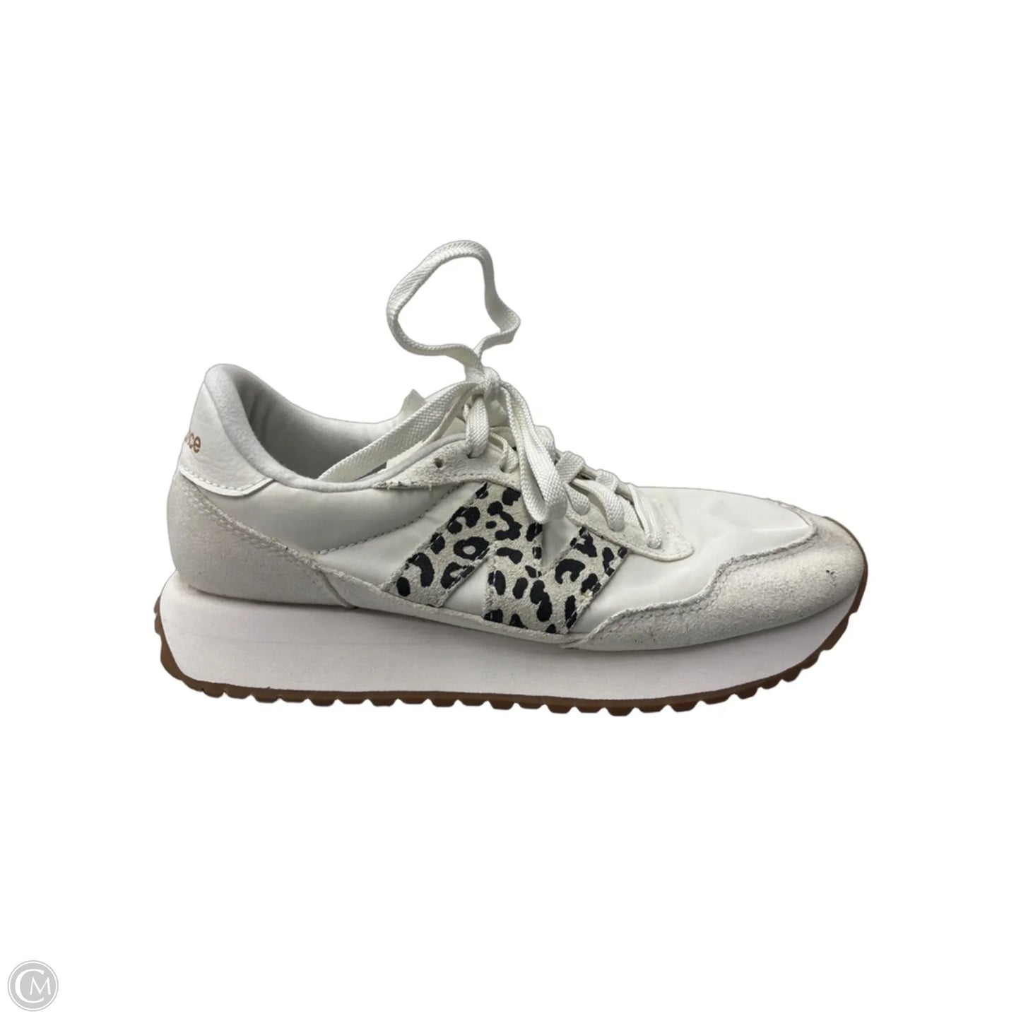 Shoes Sneakers By New Balance In Tan, Size: 8