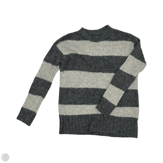 Sweater By American Eagle In Grey, Size: Xs