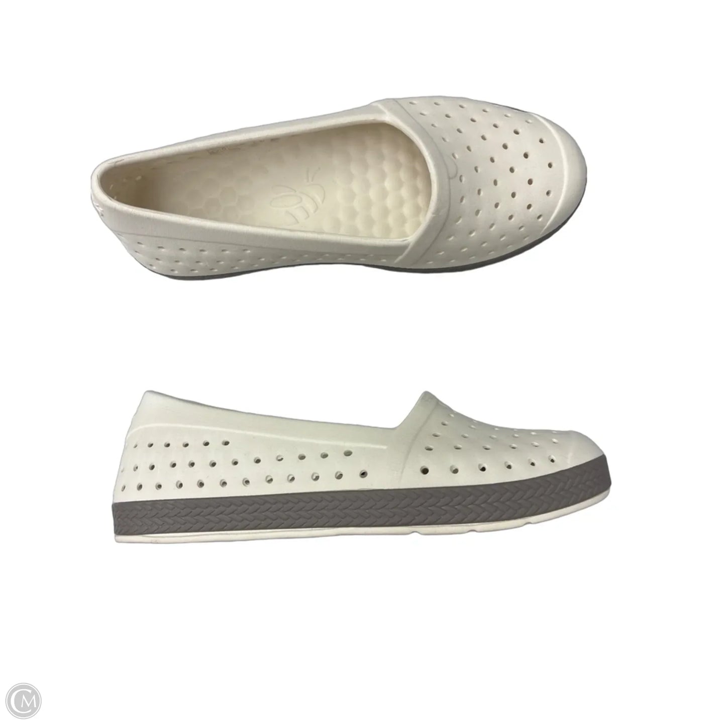 Shoes Flats By Clothes Mentor In Cream, Size: 9
