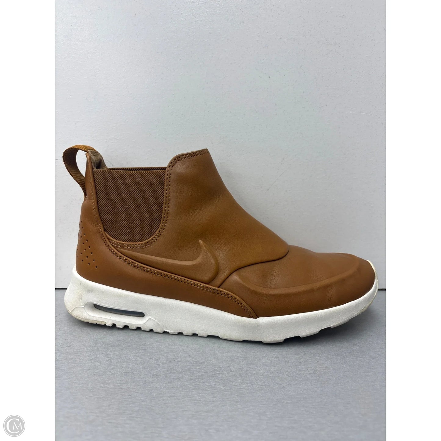Shoes Sneakers By Nike In Tan, Size: 9