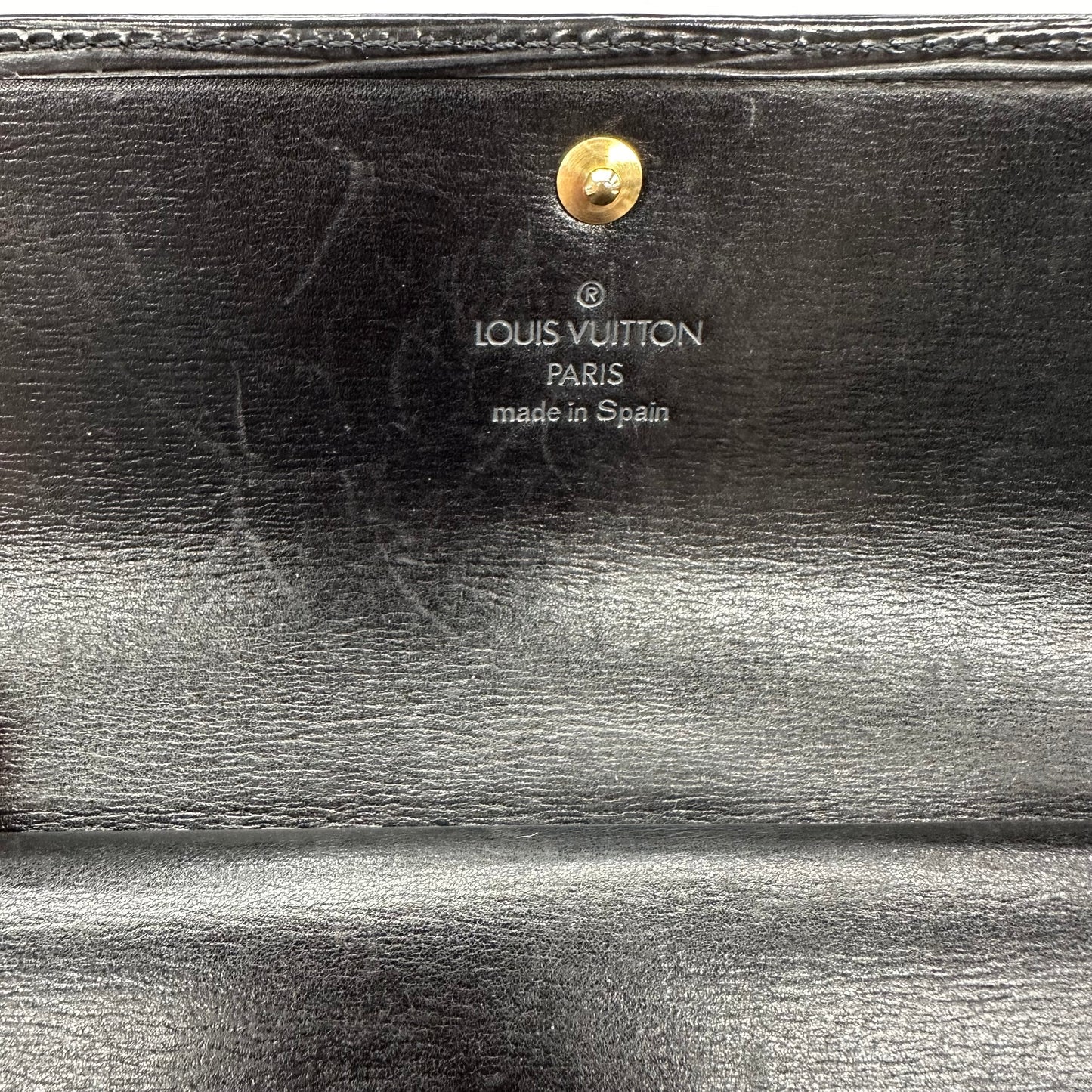 Wallet Luxury Designer By Louis Vuitton  Size: Medium