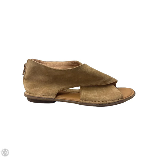 Sandals Flats By Boc In Tan, Size: 8