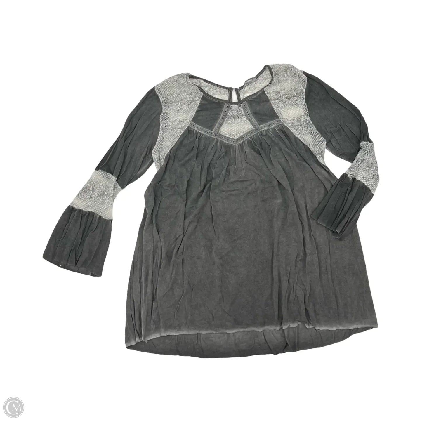 Top Long Sleeve By Pol In Grey, Size: M