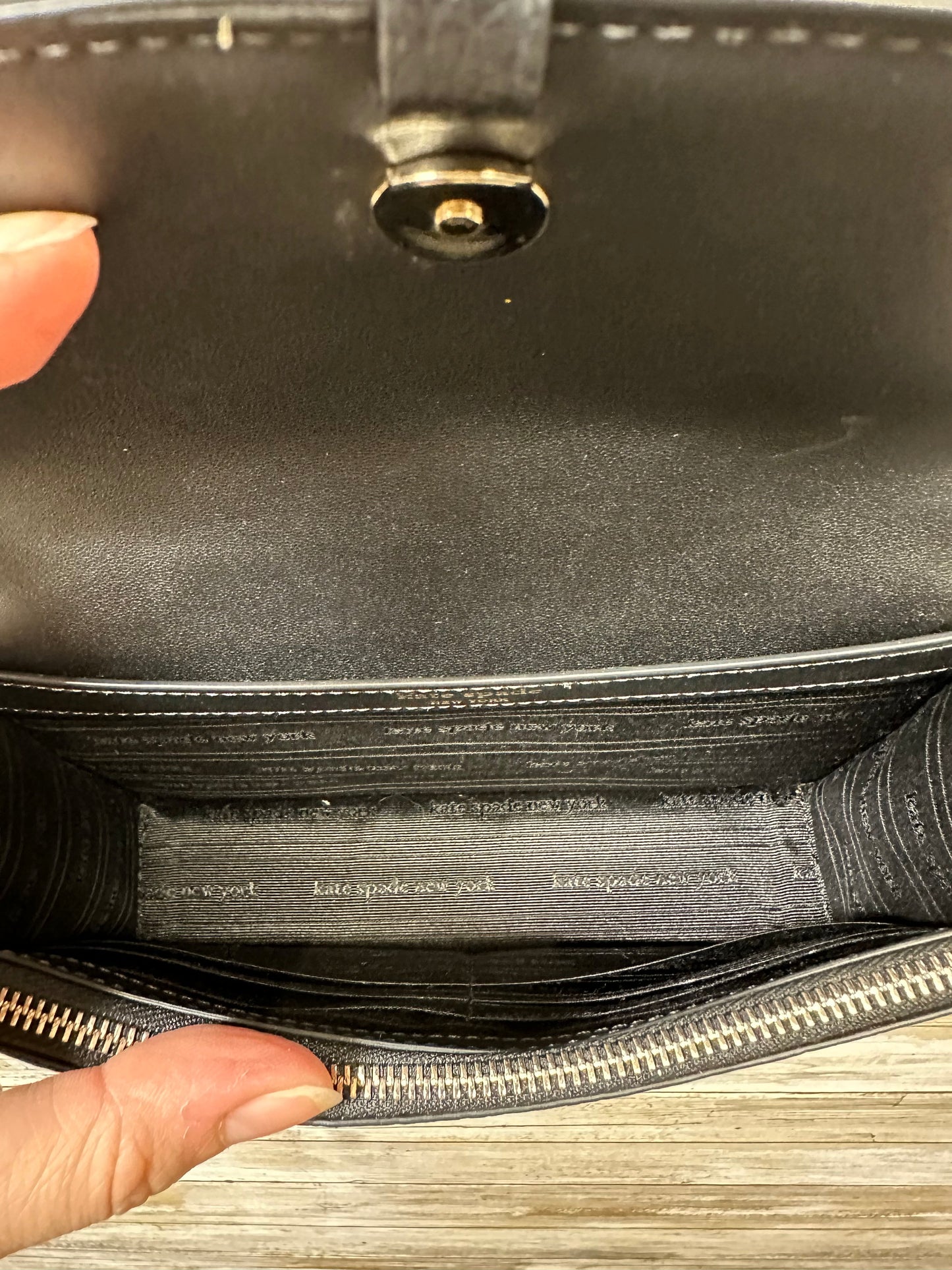 Crossbody Designer By Kate Spade In Black & White, Size:Small