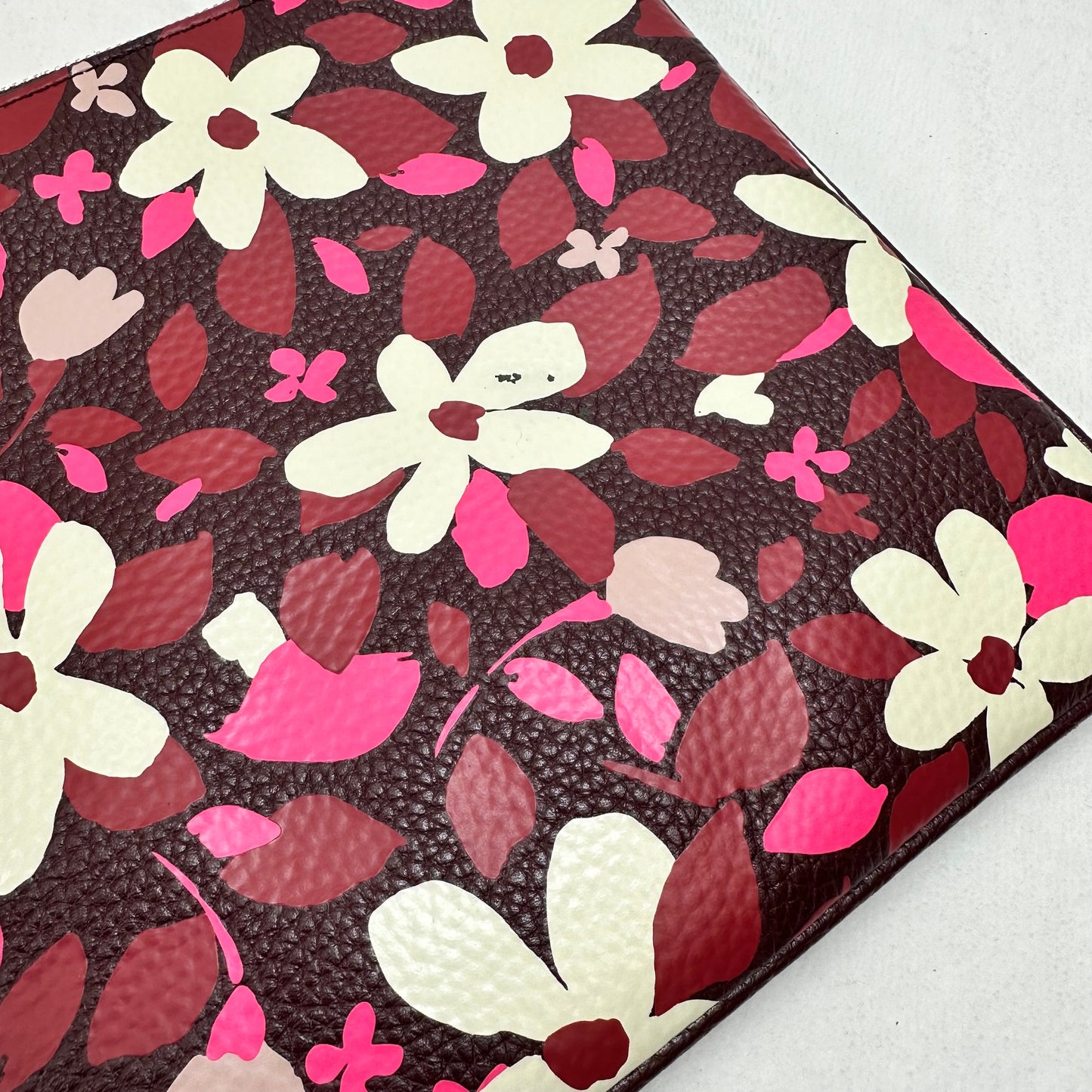 Pouch Designer By Kate Spade