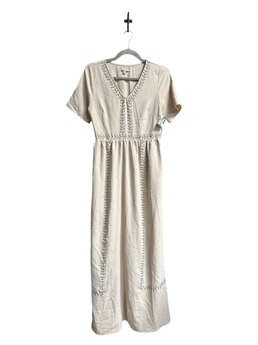 Dress Casual Maxi By Clothes Mentor In Cream, Size: S