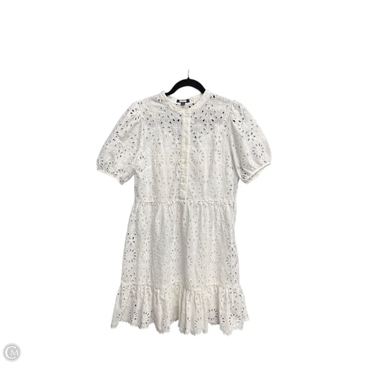 Dress Casual Short By Clothes Mentor In White, Size: 4