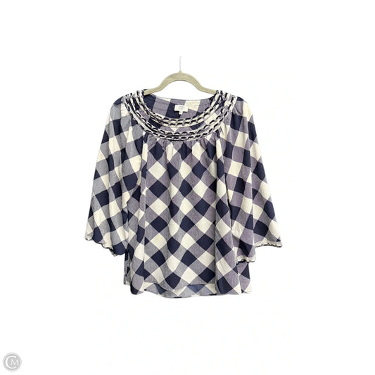 Top Short Sleeve By Crown And Ivy In Checkered Pattern, Size: M