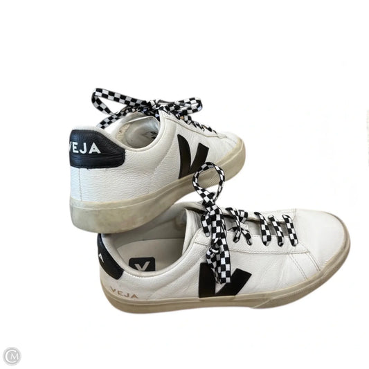 Shoes Sneakers By Veja In Black & White, Size: 8