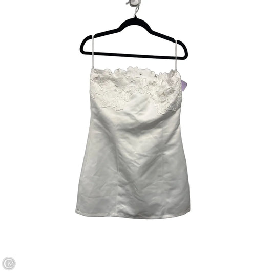 Dress Casual Short By Lulus In White, Size: L