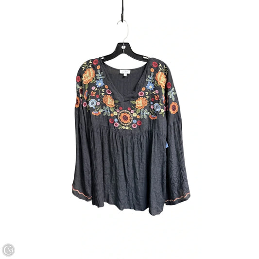 Top Long Sleeve By Umgee In Grey, Size: S