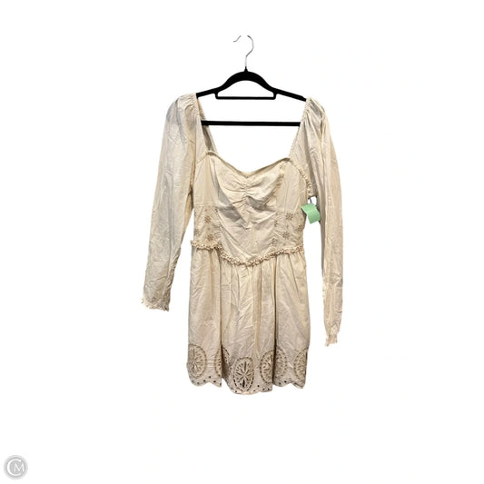 Dress Casual Short By American Eagle In Cream, Size: M