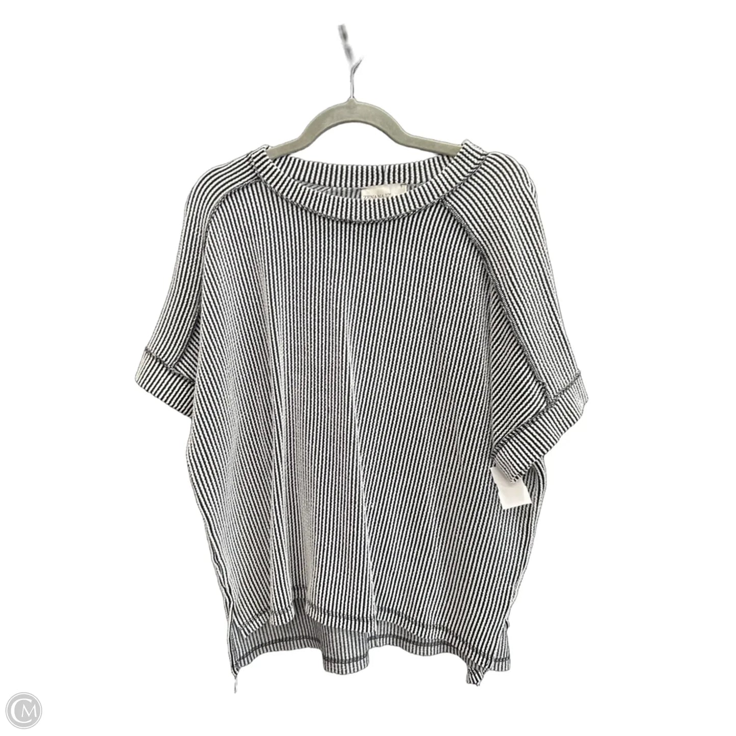 Top Short Sleeve By Zenana In Striped Pattern, Size: M