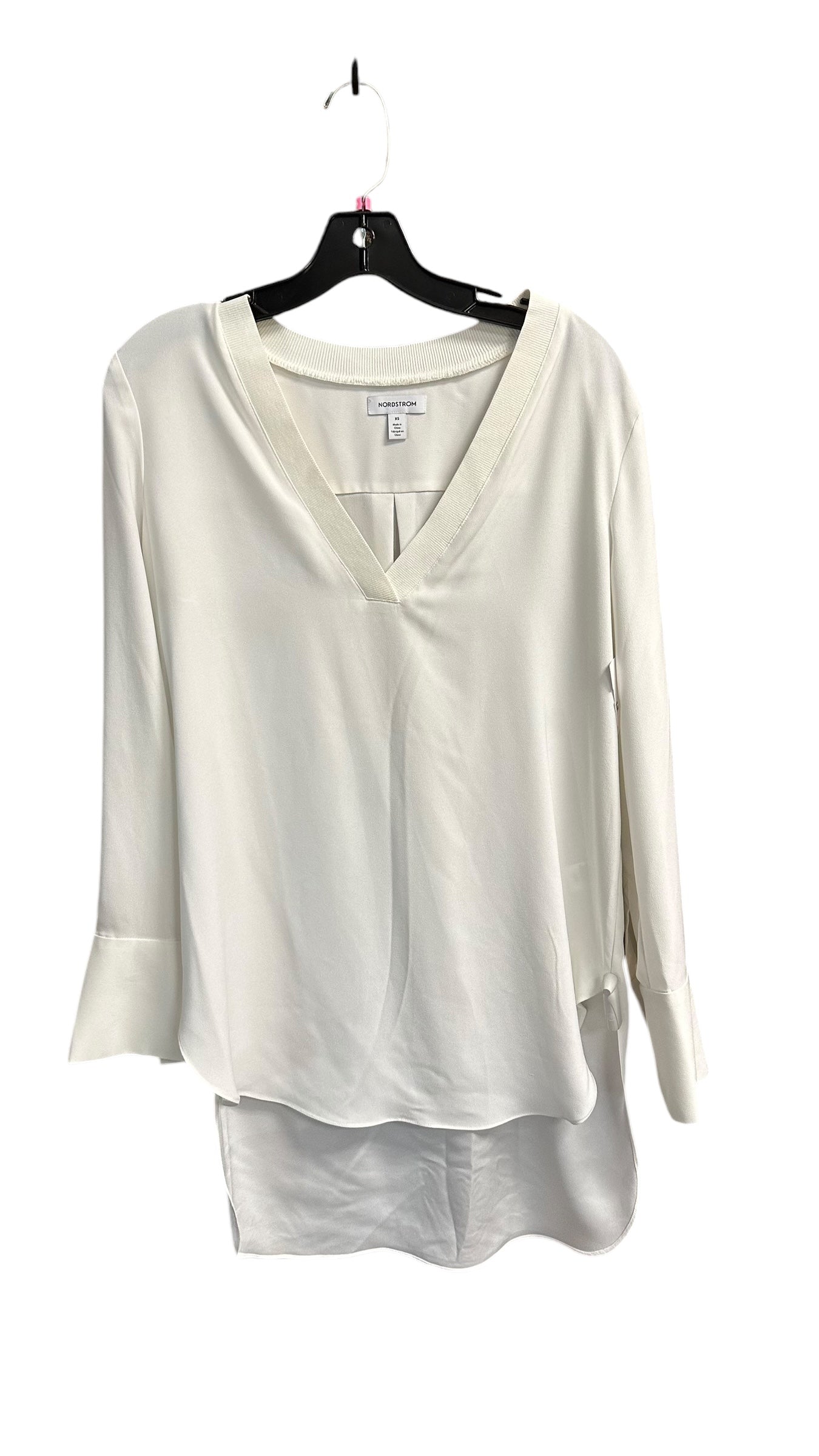 Top Long Sleeve By Nordstrom In White, Size: Xs