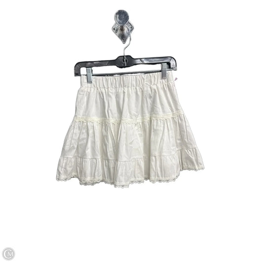Skirt Mini & Short By Clothes Mentor In White, Size: 4